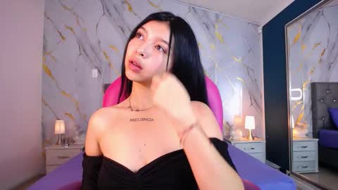 Pettit Courtny online show from March 1, 2025, 7:37 pm