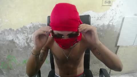 petty_boy777 online show from December 22, 2025, 12:24 pm