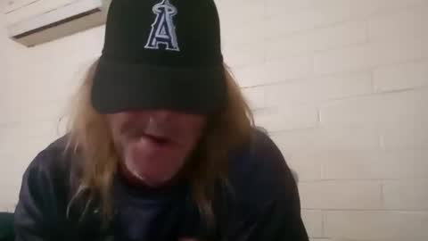 Snapshot of pevinu chatting on September 23, 2025, 6:49 am Hugh Pervert online show from September 23, 2025, 6:49 am