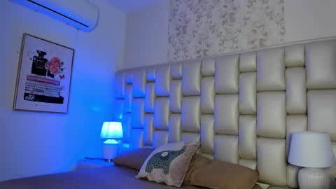 Snapshot of peyton_louise chatting on November 12, 2025, 11:54 am Peyton online show from November 12, 2025, 11:54 am