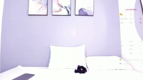Peyton Rosse online show from December 14, 2024, 2:53 pm