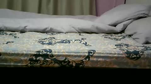 pglsmmm online show from January 18, 2026, 4:44 pm