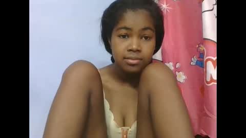 phania185885 online show from May 4, 2026, 5:20 pm