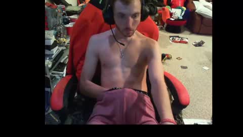 Snapshot of phantm420__ chatting on July 7, 2026, 8:24 pm phantm420__ online show from July 7, 2026, 8:24 pm