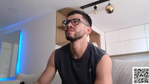 Snapshot of phantom_bigger1 chatting on February 13, 2026, 5:20 pm phantom_bigger1 online show from February 13, 2026, 5:20 pm