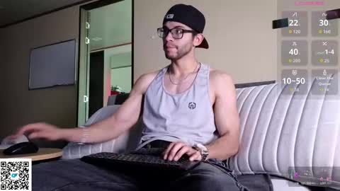 Snapshot of phantom_bigger1 chatting on March 21, 2026, 5:38 pm phantom_bigger1 online show from March 21, 2026, 5:38 pm