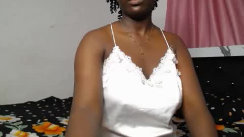 Snapshot of phat_pussylips chatting on October 7, 2025, 2:09 am tatiana online show from October 7, 2025, 2:09 am