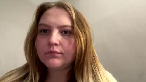 PhatAssBlond online show from January 8, 2025, 3:50 pm