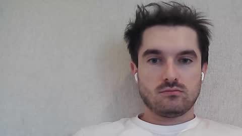 PhilipBorison online show from November 19, 2025, 1:22 pm