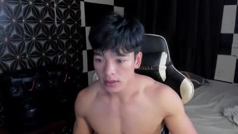 AJ online show from February 11, 2026, 3:33 am