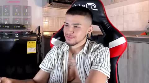 phil online show from November 20, 2025, 11:26 pm