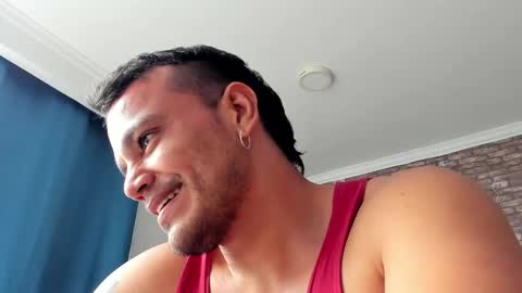 Snapshot of philipe_inzagui chatting on February 16, 2025, 8:44 pm Philipe online show from February 16, 2025, 8:44 pm