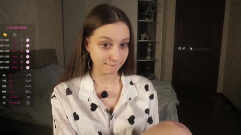 Bella online show from February 9, 2025, 1:22 am