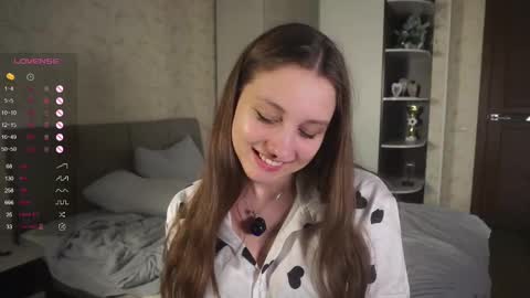 Bella online show from February 19, 2025, 12:03 am