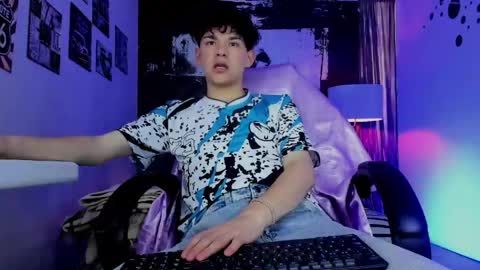 PHILLIP online show from May 7, 2026, 10:26 pm