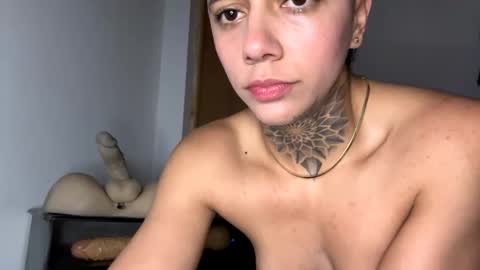 Snapshot of phillip_brownn chatting on October 5, 2025, 12:25 pm PHILLIP online show from October 5, 2025, 12:25 pm