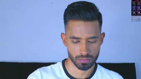 Snapshot of phillip_rayn chatting on December 14, 2024, 9:24 pm phillip online show from December 14, 2024, 9:24 pm