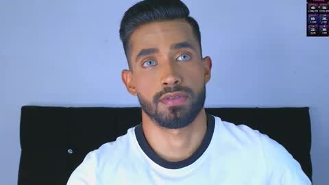 Snapshot of phillip_rayn chatting on December 17, 2024, 11:49 pm phillip online show from December 17, 2024, 11:49 pm