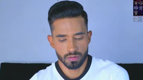 Snapshot of phillip_rayn chatting on December 18, 2024, 2:53 am phillip online show from December 18, 2024, 2:53 am