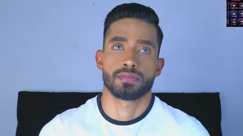 Snapshot of phillip_rayn chatting on December 20, 2024, 9:06 pm phillip online show from December 20, 2024, 9:06 pm