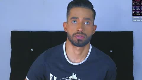 Snapshot of phillip_rayn chatting on December 21, 2024, 3:53 pm phillip online show from December 21, 2024, 3:53 pm