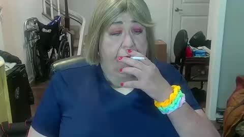 Snapshot of phillyguy195601 chatting on October 23, 2025, 2:22 am Geri online show from October 23, 2025, 2:22 am