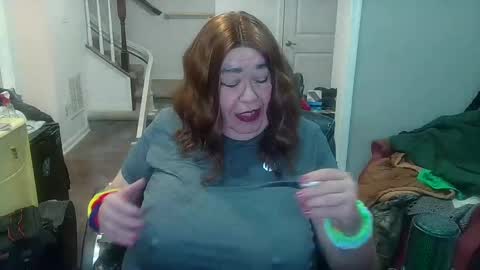 Snapshot of phillyguy195601 chatting on November 24, 2025, 11:32 am Geri online show from November 24, 2025, 11:32 am