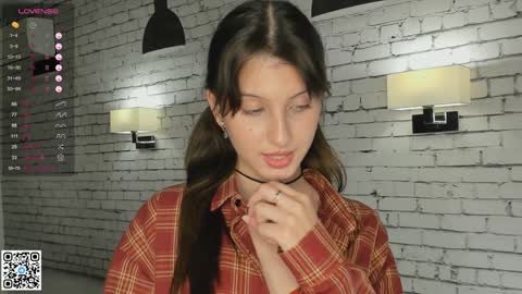 Emilia online show from February 4, 2025, 10:55 pm
