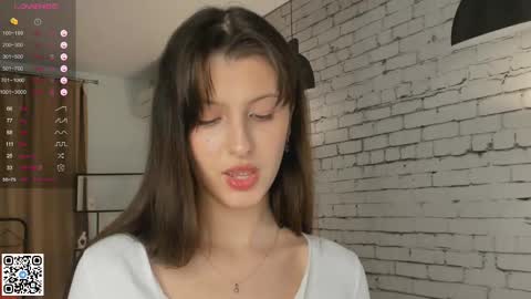 Emilia online show from February 9, 2025, 9:06 pm
