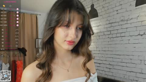 Emilia online show from February 12, 2025, 6:19 pm