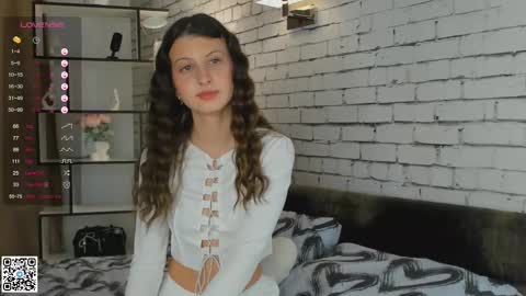 Emilia online show from February 15, 2025, 6:23 pm