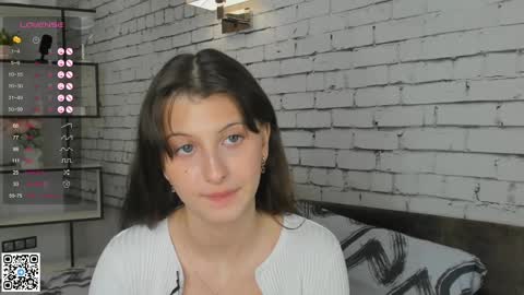 Emilia online show from February 18, 2025, 9:20 pm