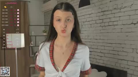 Emilia online show from March 1, 2025, 6:21 pm