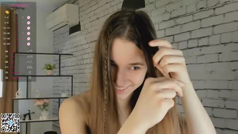 Emilia online show from March 3, 2025, 10:49 am