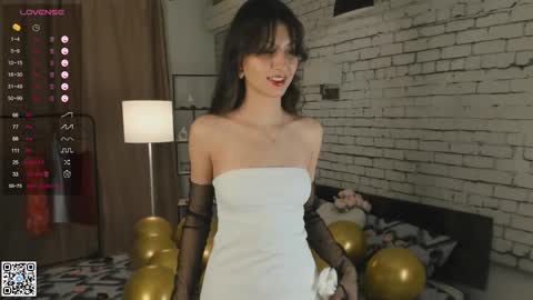 Emilia online show from March 8, 2025, 6:26 pm