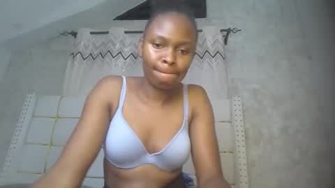 phoebe online show from February 25, 2026, 7:23 pm