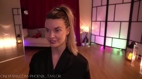 Snapshot of phoenix_taylor chatting on December 7, 2024, 2:31 am PHOENIX TAYLOR online show from December 7, 2024, 2:31 am