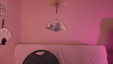phoenixx_x online show from June 4, 2026, 12:33 pm