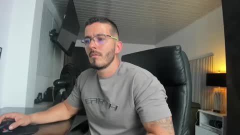 rocco online show from September 11, 2025, 9:37 pm