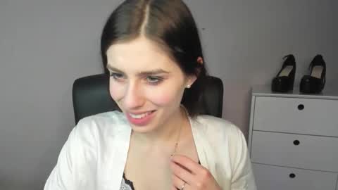 Snapshot of pia_desire chatting on February 16, 2026, 2:46 pm P I A online show from February 16, 2026, 2:46 pm