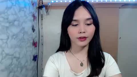 Ms Pia online show from April 26, 2026, 5:43 pm