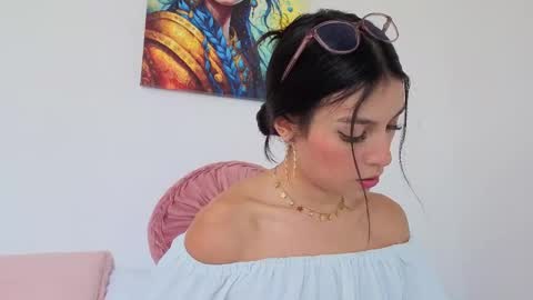 Liz online show from May 5, 2026, 8:39 pm