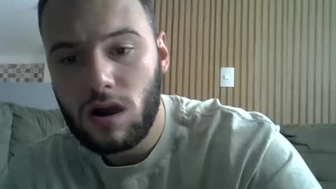 Snapshot of piazaocwbbb chatting on October 11, 2025, 4:05 pm piazaocwbbb online show from October 11, 2025, 4:05 pm