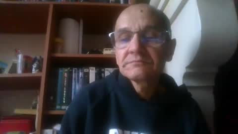 pichoun71 online show from January 5, 2025, 8:11 am