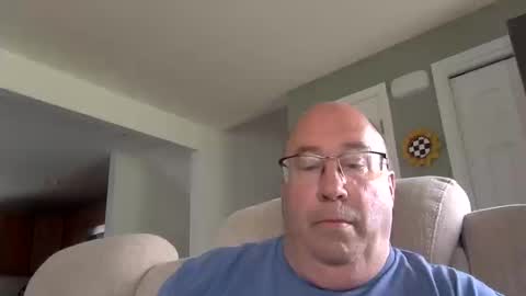 pickme11113 online show from October 13, 2025, 4:29 pm