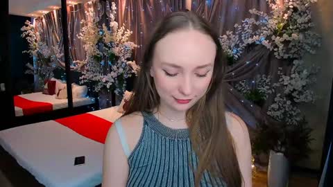 Emelie online show from December 17, 2024, 8:23 am