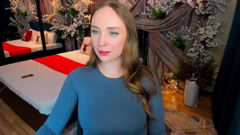Emelie online show from December 23, 2024, 7:30 pm