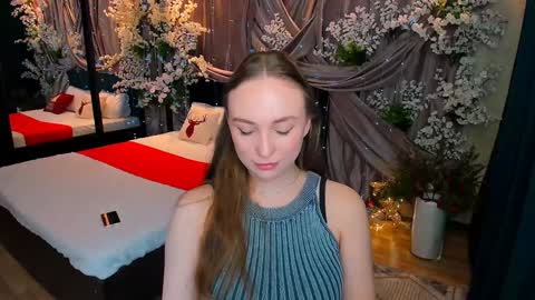 Emelie online show from December 27, 2024, 1:07 pm