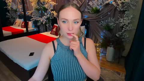 Emelie online show from January 9, 2025, 6:26 pm