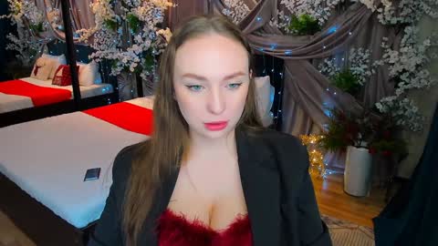 Emelie online show from January 10, 2025, 10:17 am